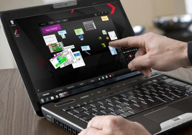 Satellite U500-1EXis Touchscreen